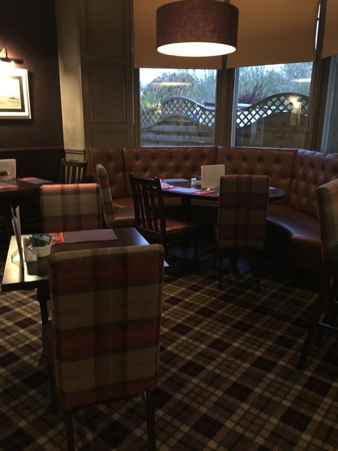 Hotel Burnett Arms Inverurie Exterior foto